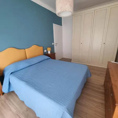 La Casa Bianca E Blu Apartment